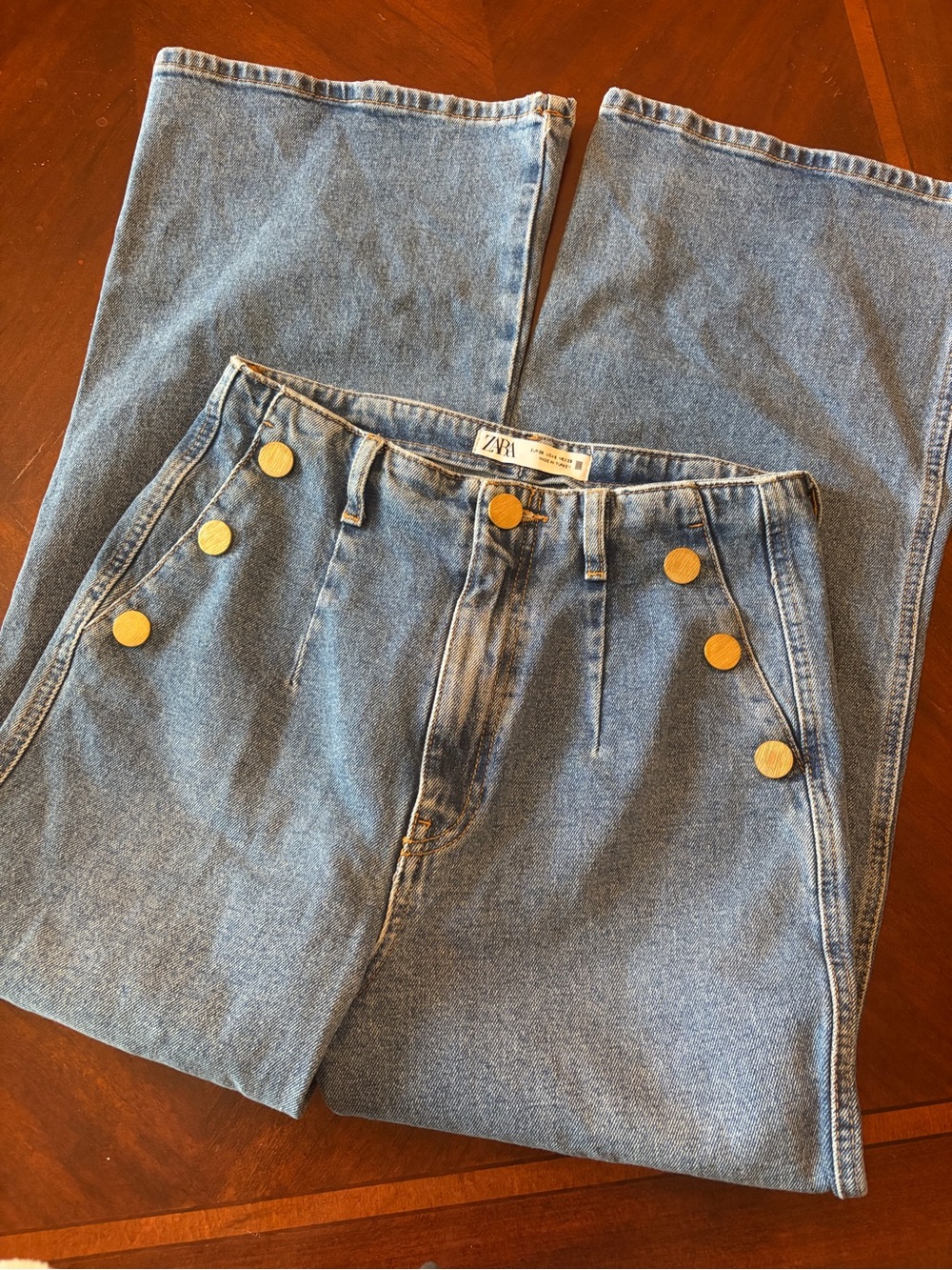 Zara Wide-Leg High-Rise Blue Denim Jeans with Gold Buttons - Picture 2 of 5